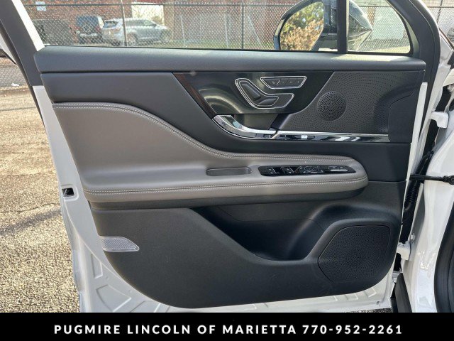 New 2026 Lincoln Corsair Grand Touring w/ Rear Removable Package Tray image 10