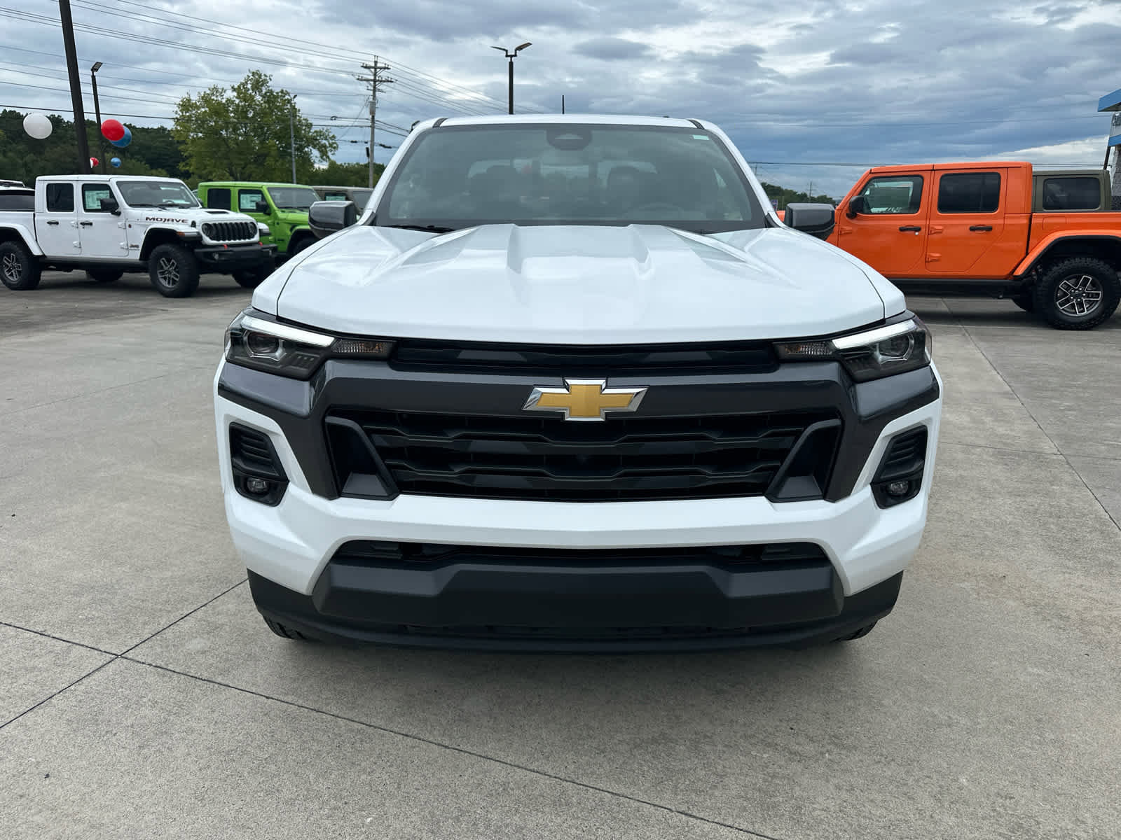 New 2025 Chevrolet Colorado LT w/ LT Convenience Package image 3