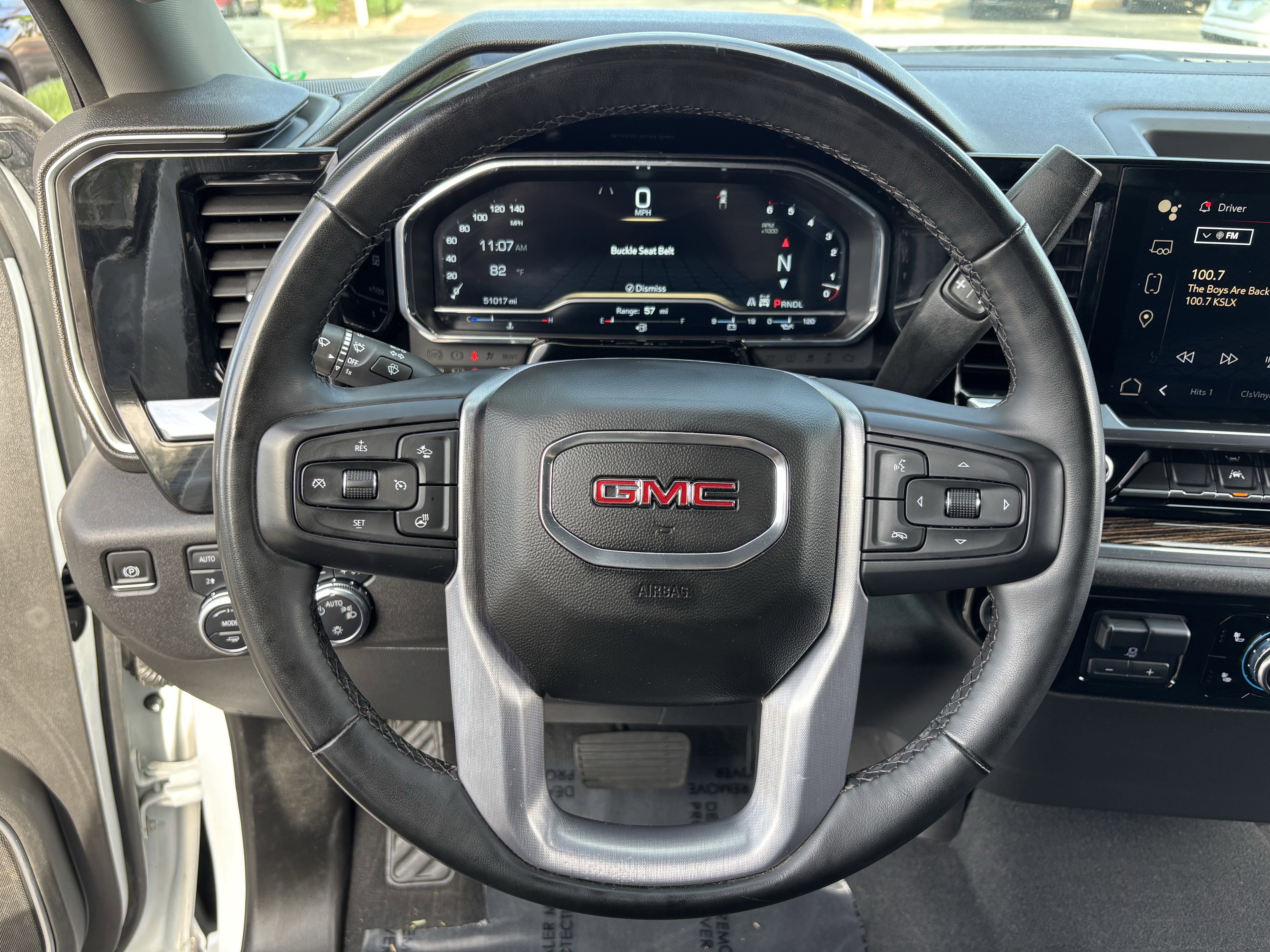 Used 2023 GMC Sierra 1500 SLE image 25