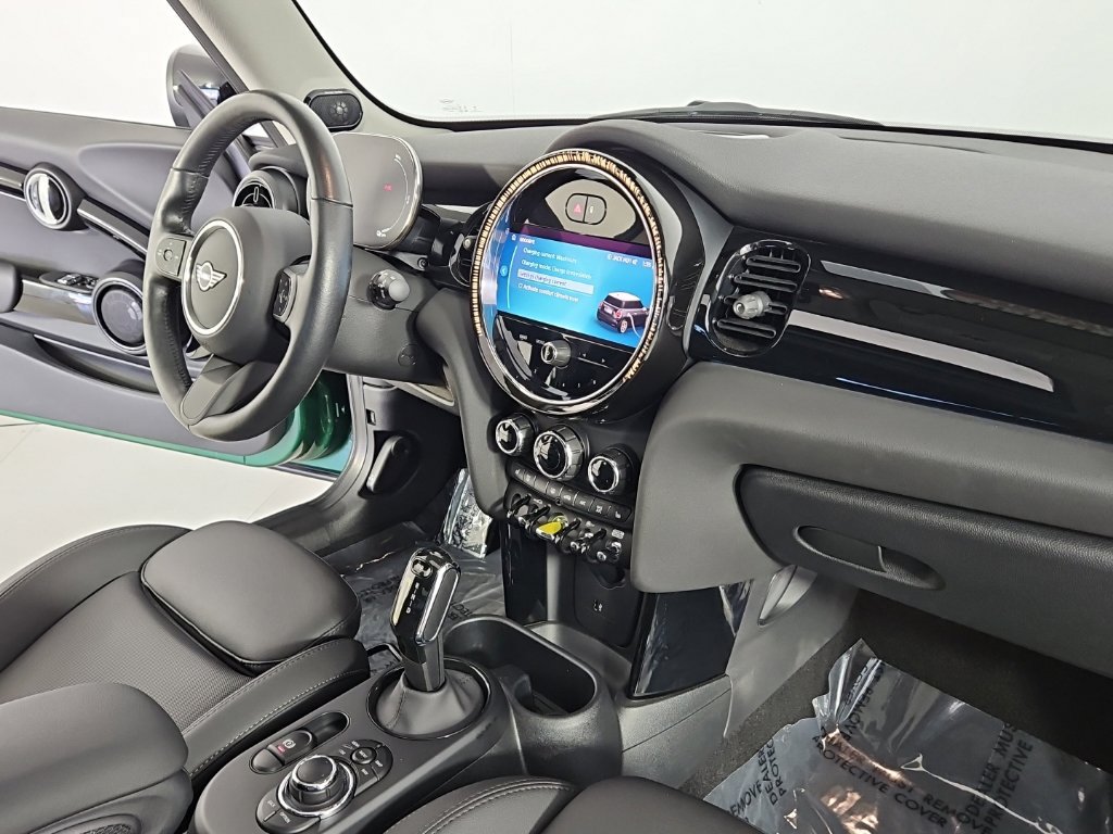 Certified 2024 MINI Cooper SE FWD image 13