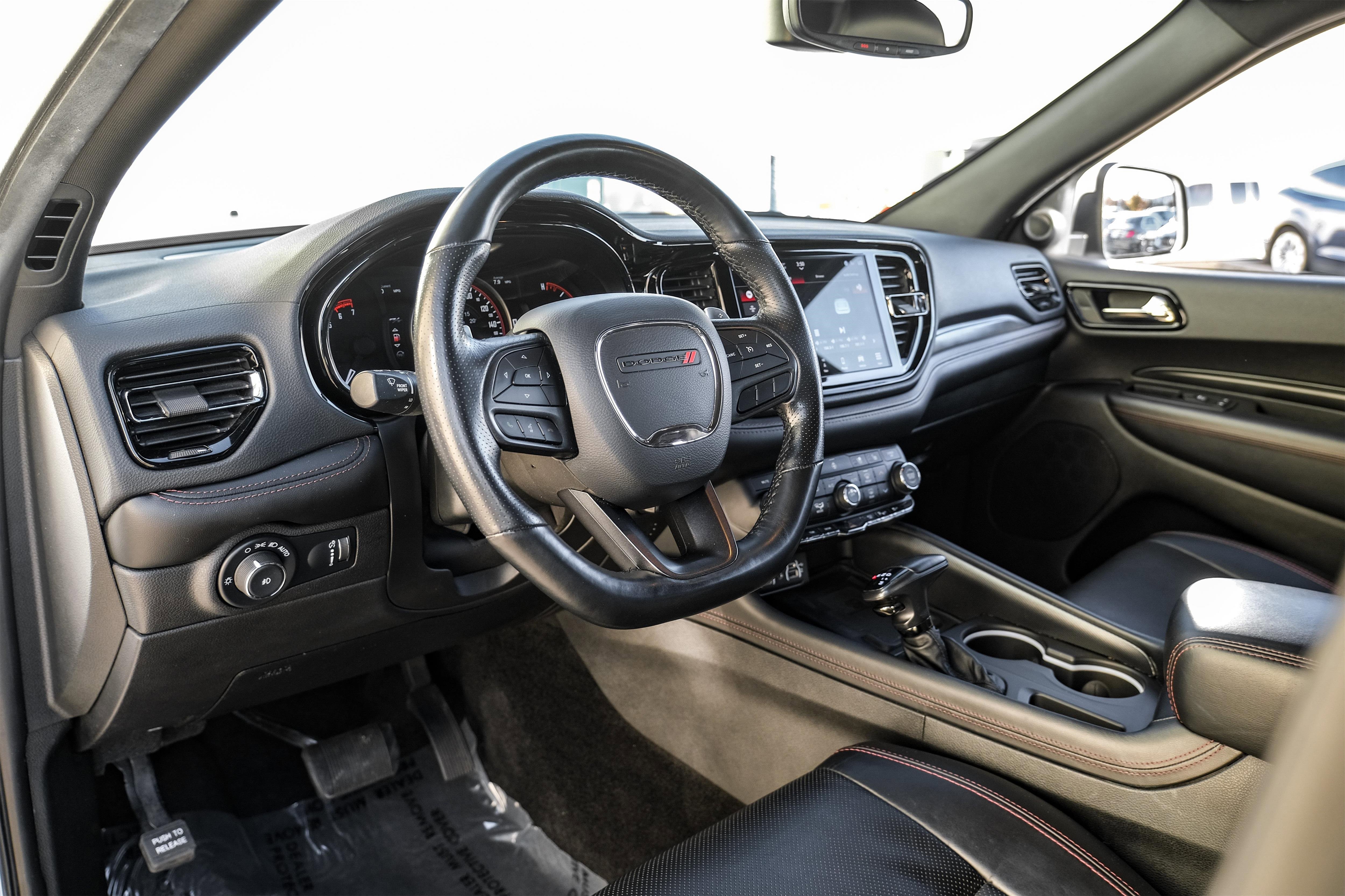 Used 2022 Dodge Durango R/T w/ Tow 'N Go Package image 2