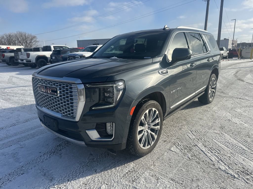 Used 2021 GMC Yukon Denali w/ Denali Premium Package image 3