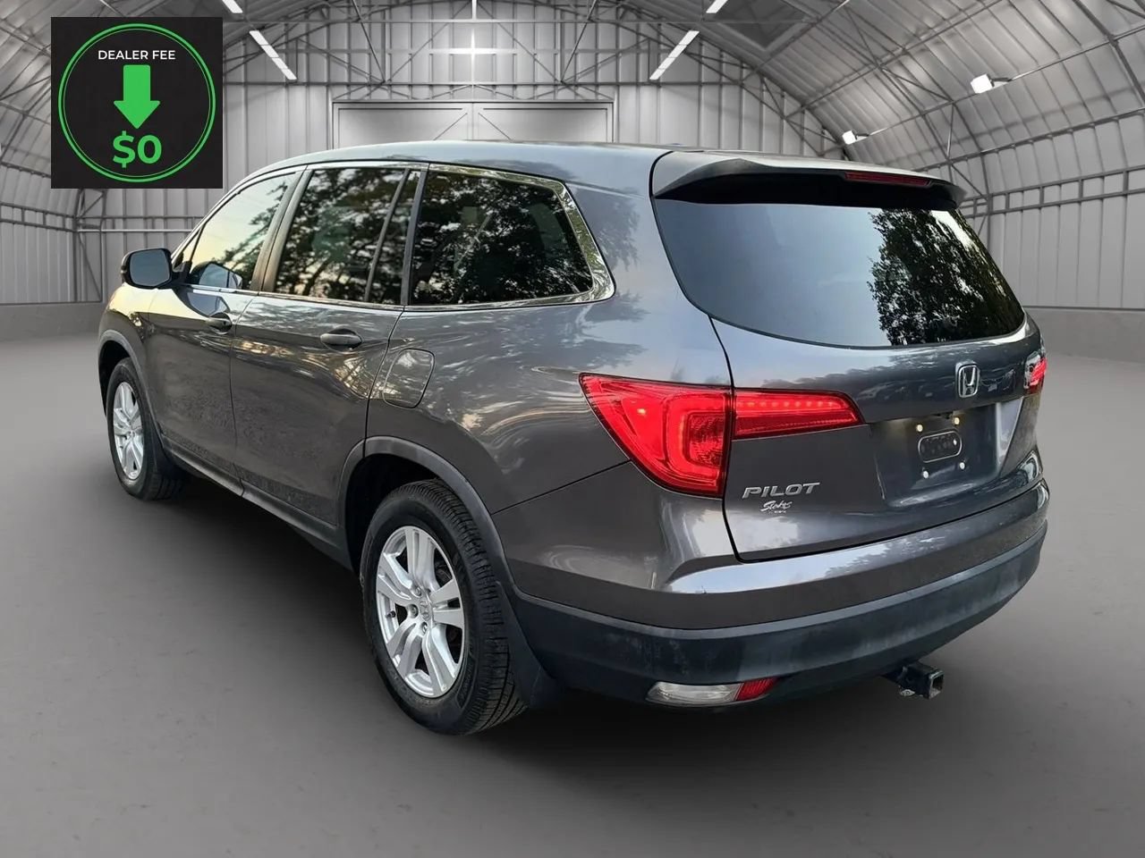 Used 2016 Honda Pilot LX image 3