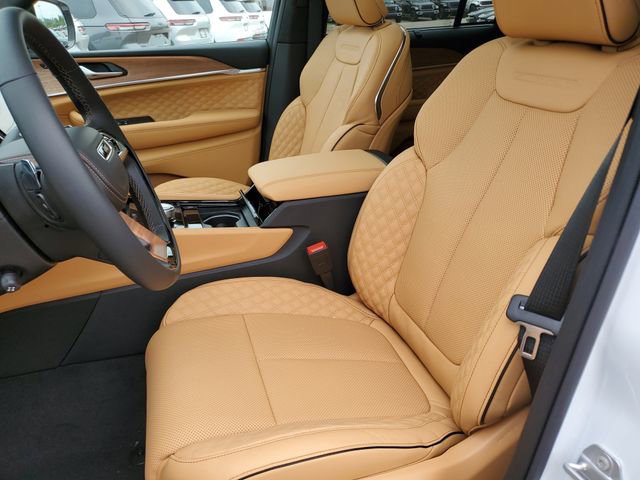 New 2025 Jeep Grand Cherokee Summit image 19