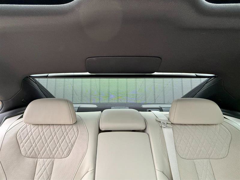 Used 2016 BMW 740i RWD image 14