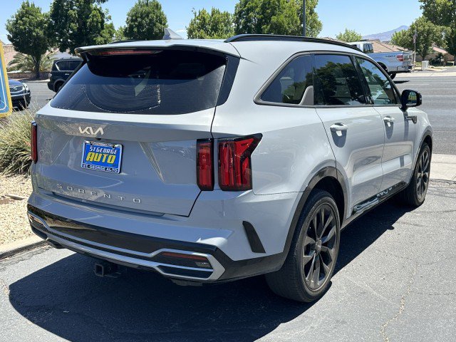 Used 2022 Kia Sorento SX FWD image 3