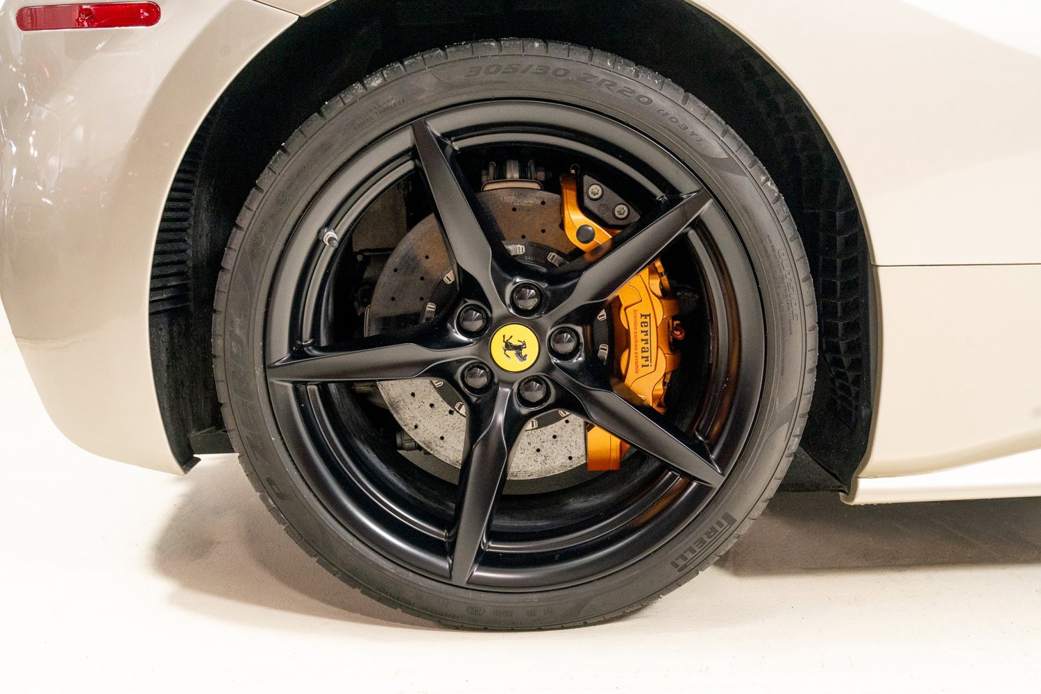 Used 2018 Ferrari 488 Spider RWD image 25