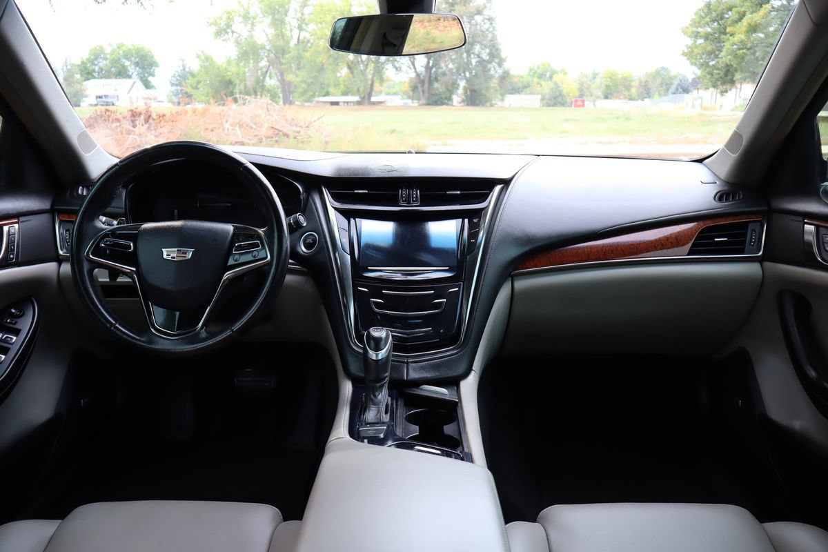 Used 2017 Cadillac CTS Sedan RWD image 16