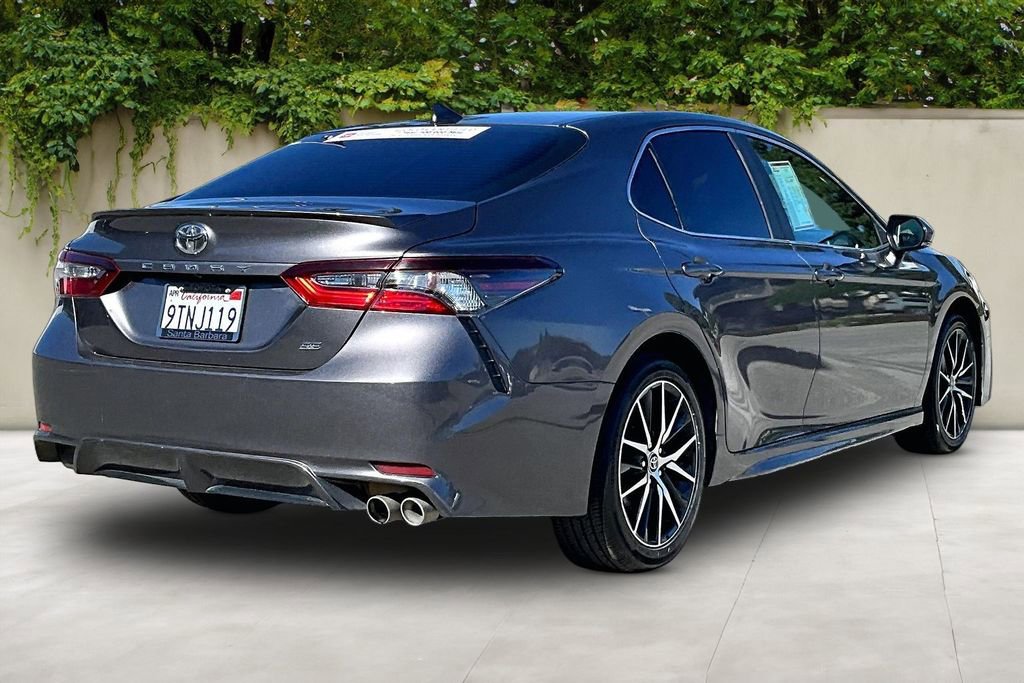 Certified 2022 Toyota Camry SE image 5