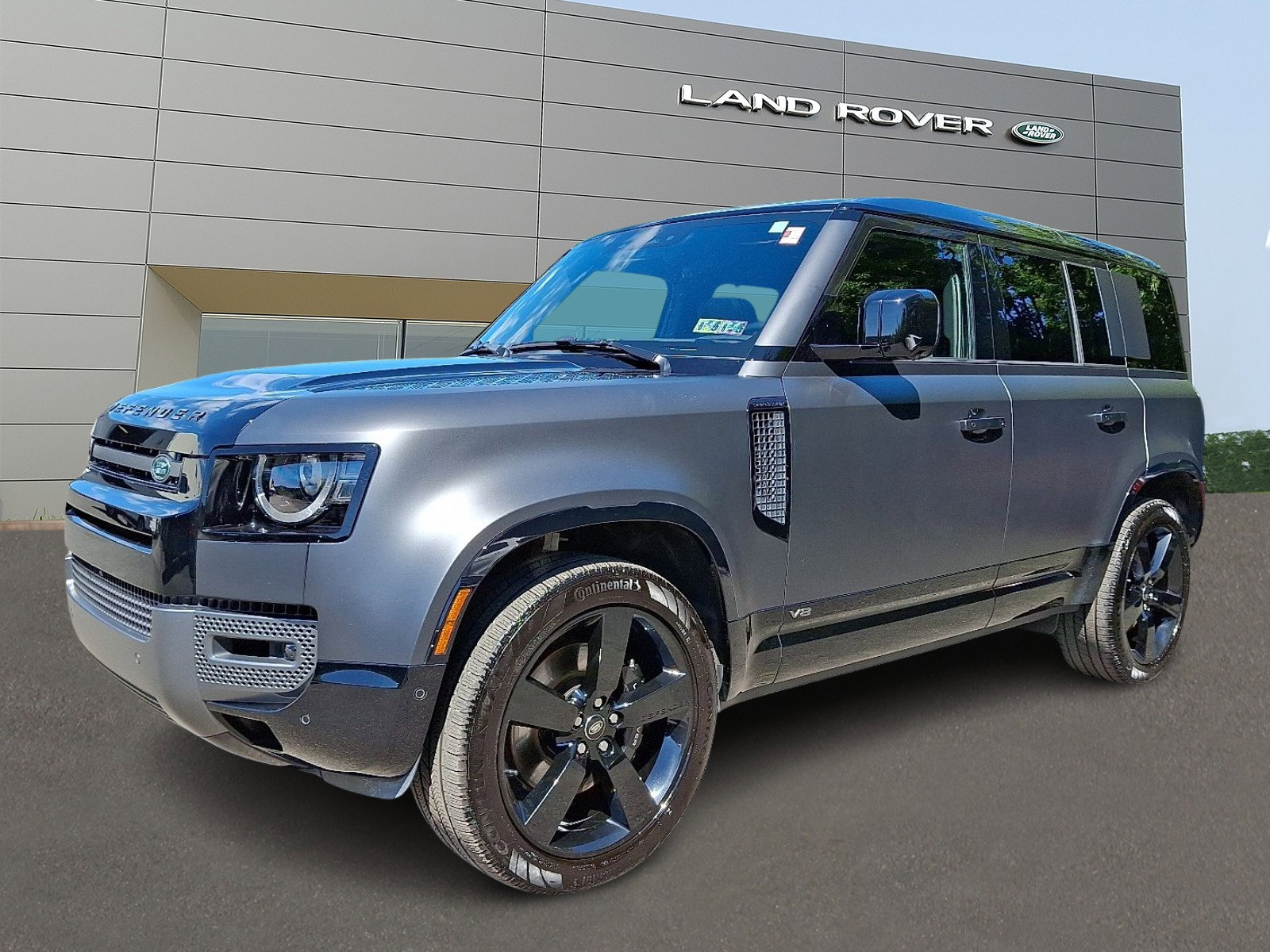 Used 2025 Land Rover Defender 110 V8