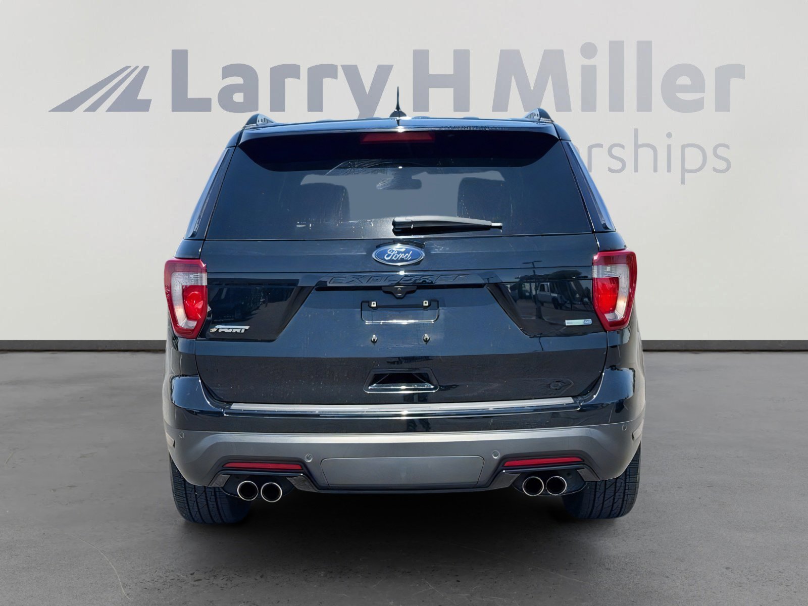 Used 2018 Ford Explorer Sport w/ Equipment Group 401A AWD/4WD image 4