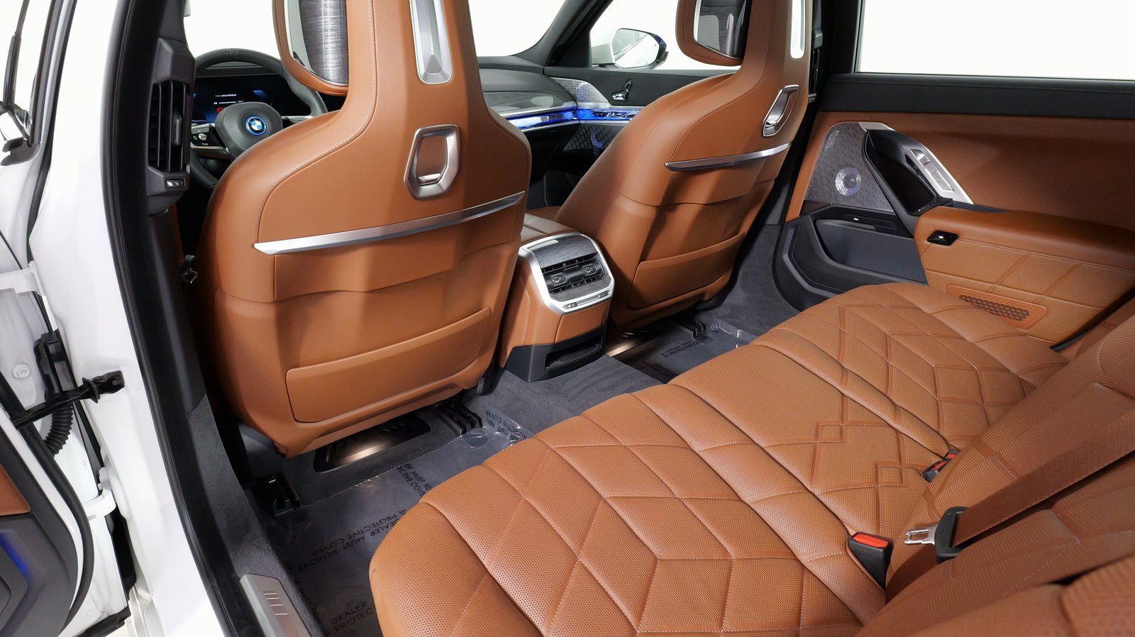 Used 2023 BMW i7 xDrive60 image 41