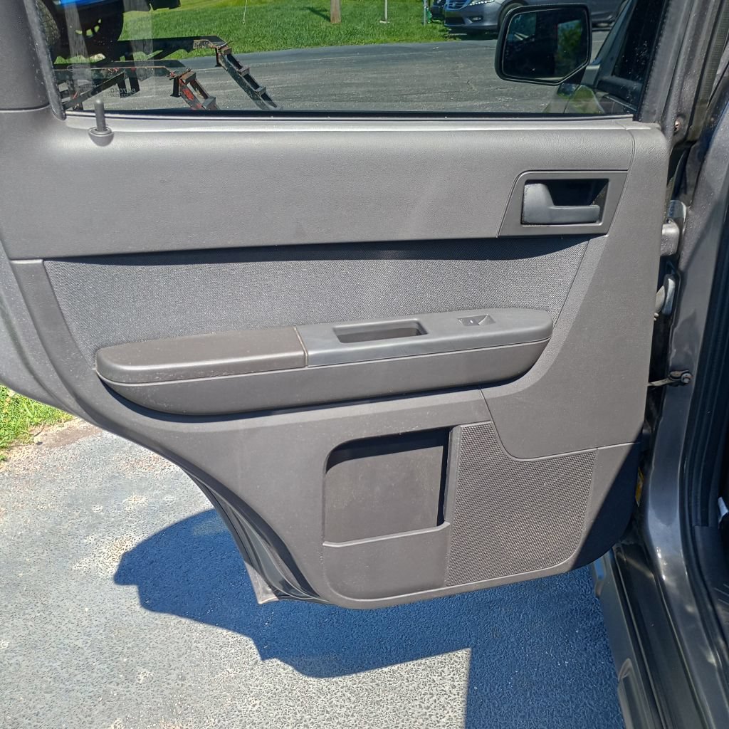 Used 2012 Ford Escape XLT AWD/4WD image 15