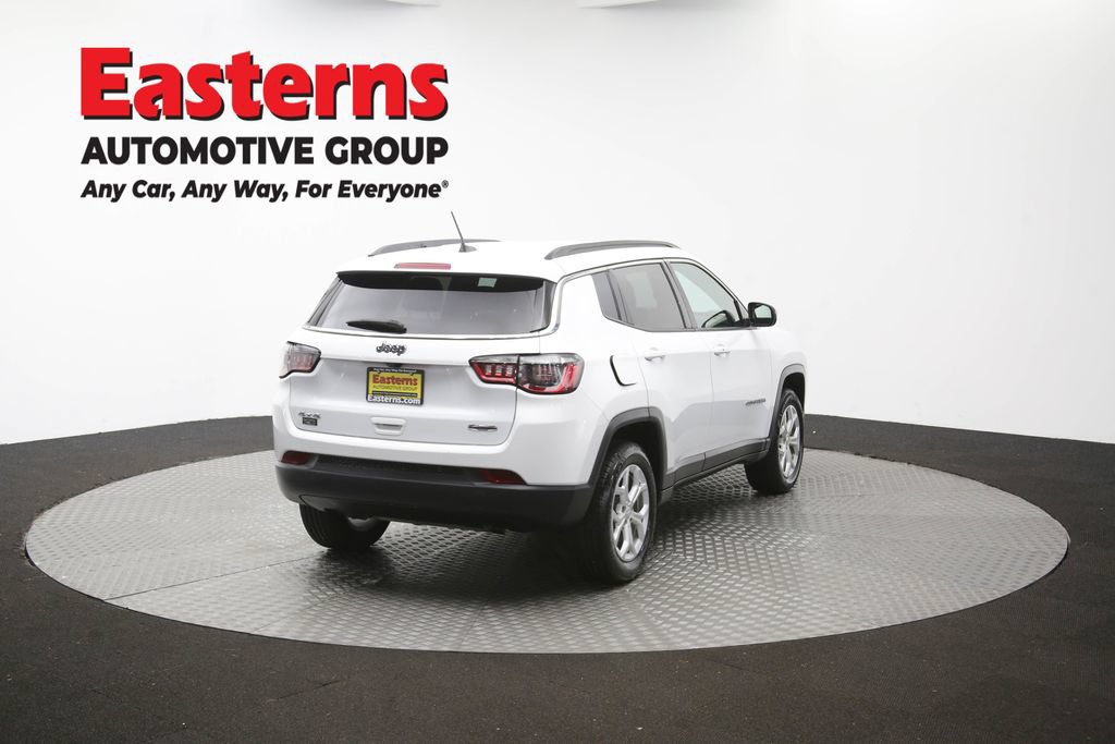 Used 2024 Jeep Compass Latitude AWD/4WD image 39
