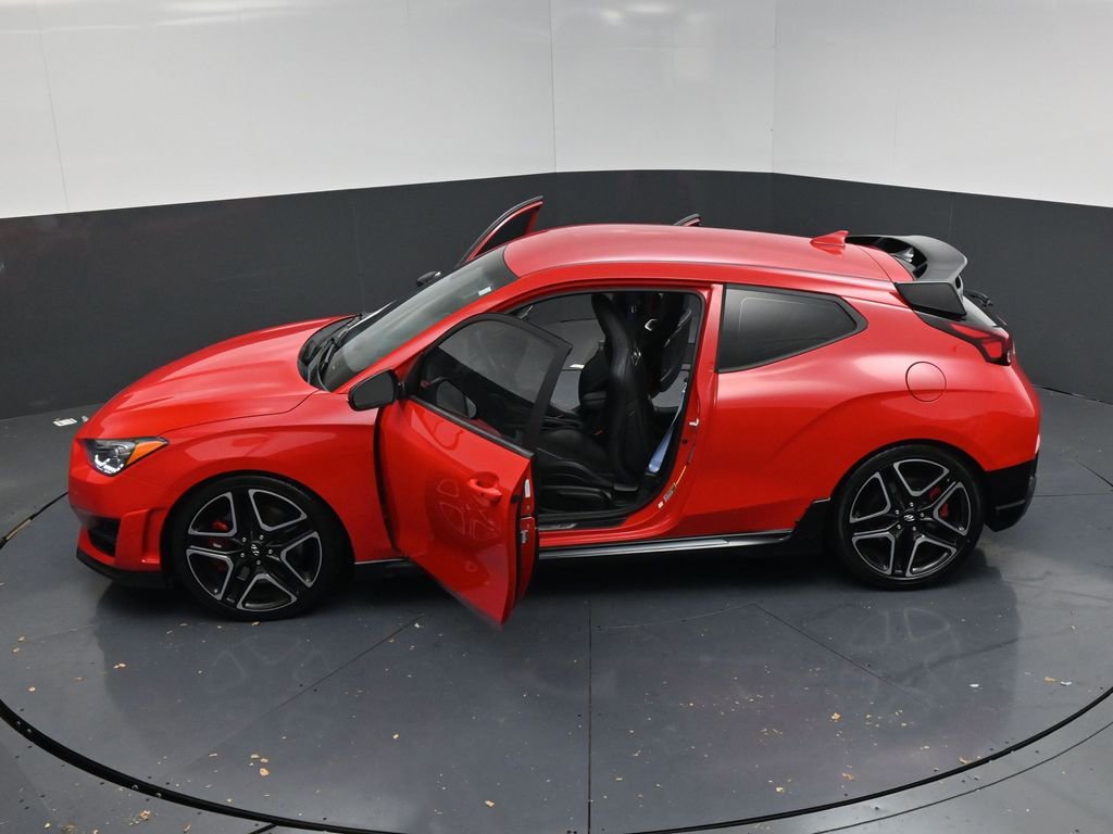 Used 2022 Hyundai Veloster N image 25