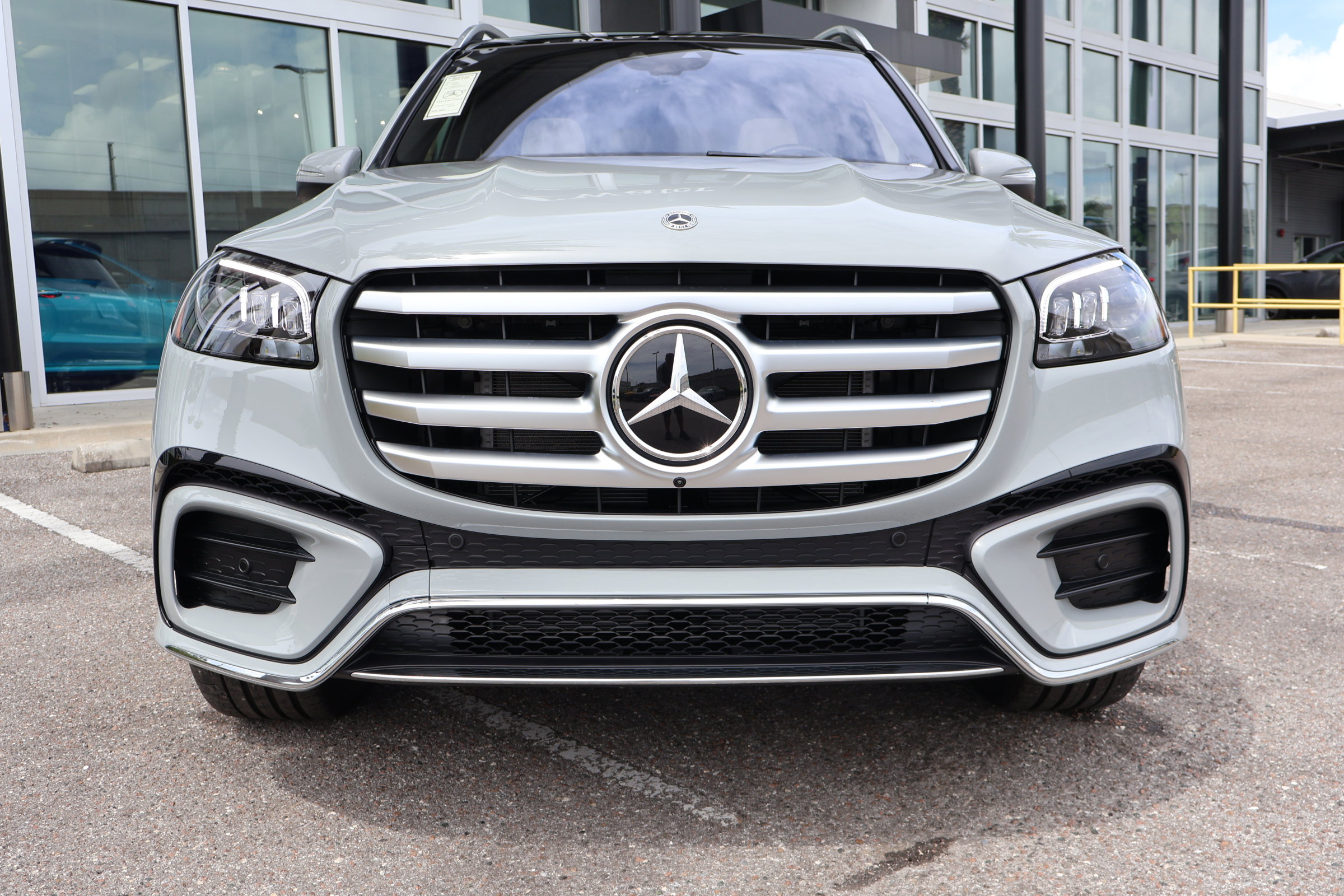 New 2026 Mercedes-Benz GLS 580 4MATIC image 10