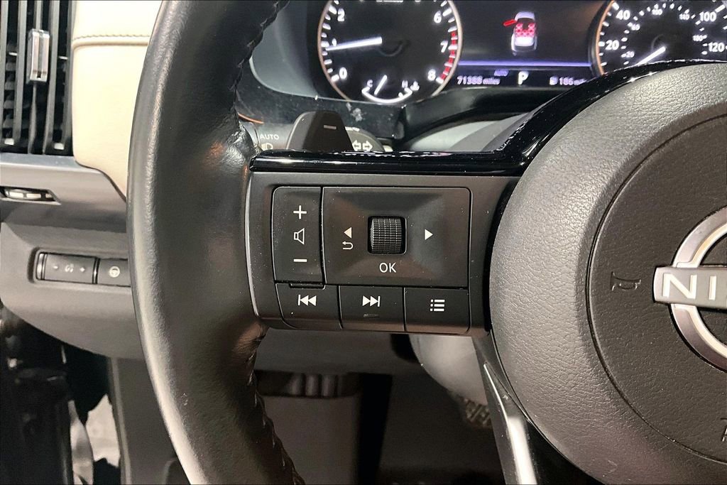 Used 2023 Nissan Pathfinder SL w/ SL Premium Package image 24