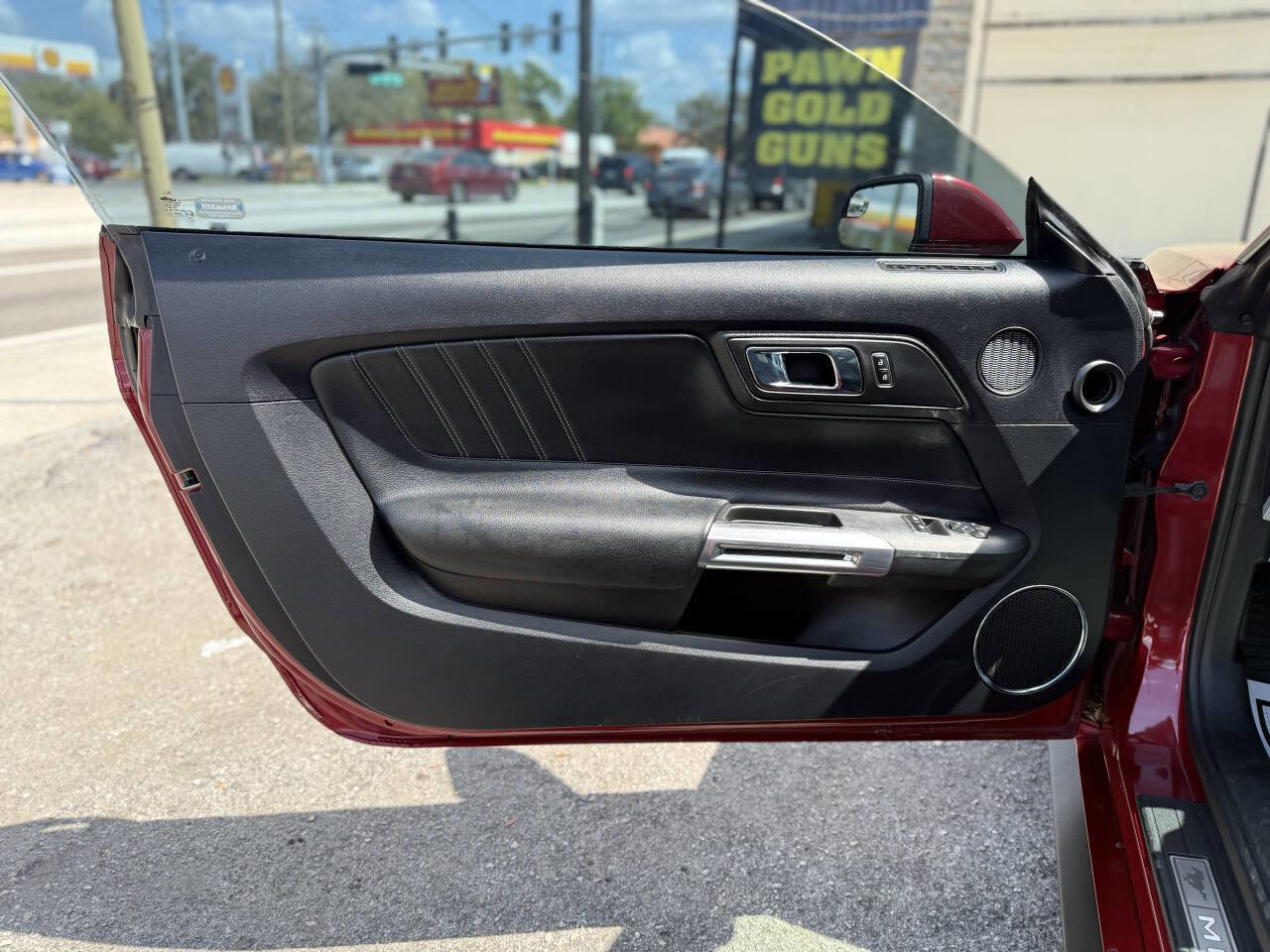 Used 2017 Ford Mustang Premium image 11