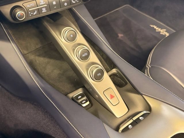 Used 2019 Ferrari Portofino RWD image 27