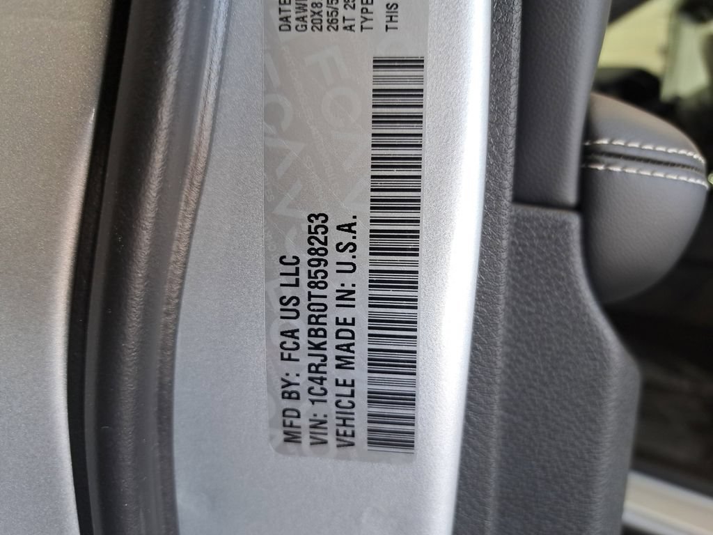 New 2026 Jeep Grand Cherokee L Limited w/ Limited Altitude Package AWD/4WD image 34