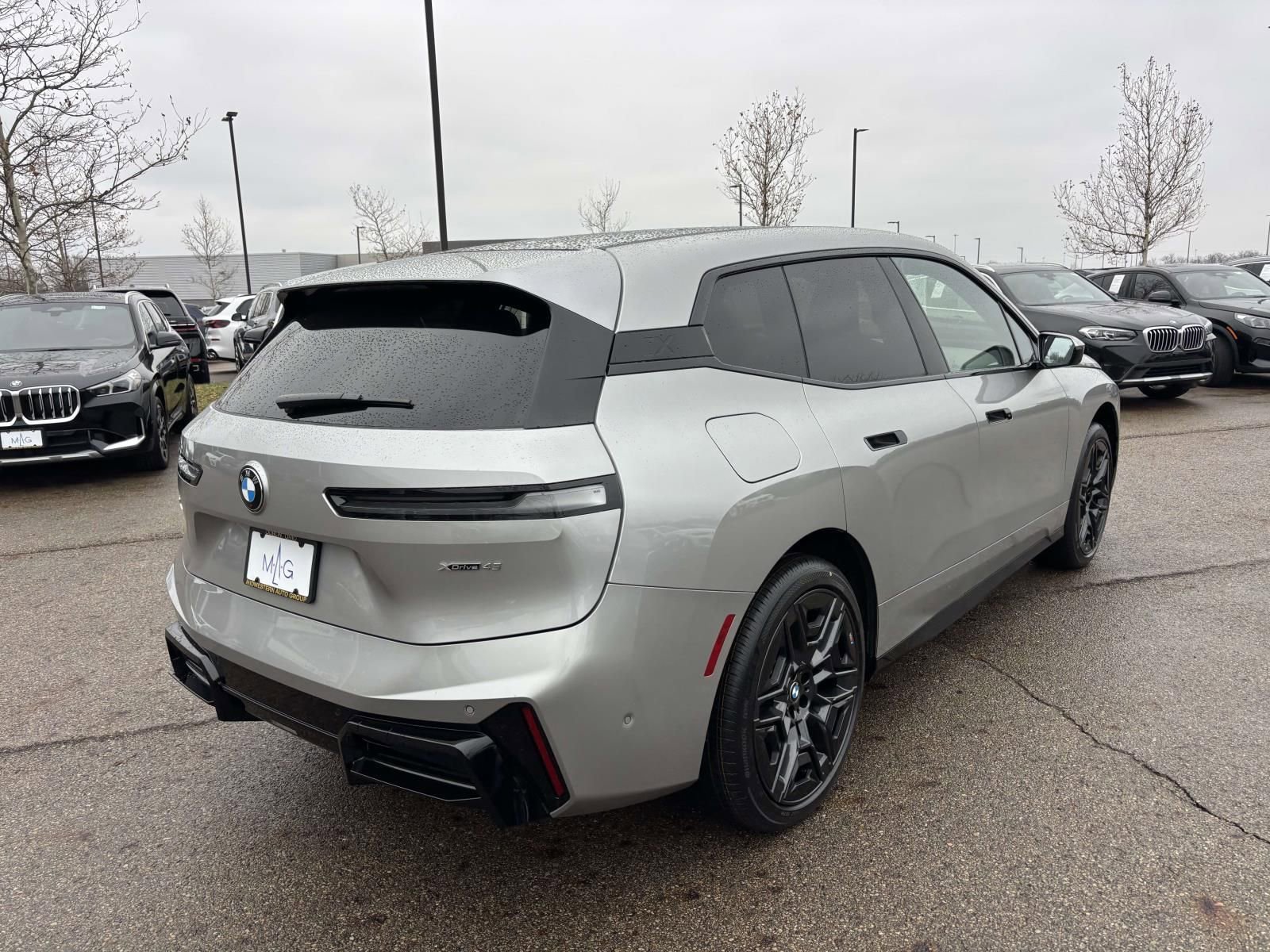 New 2026 BMW iX xDrive45 w/ M Sport Package image 7