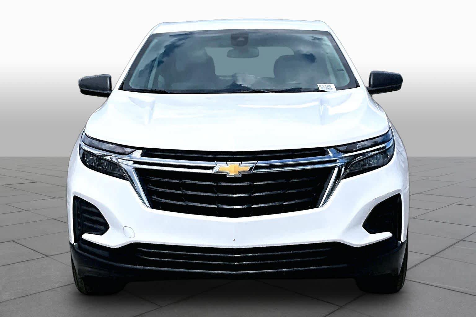 Used 2024 Chevrolet Equinox LS FWD image 4