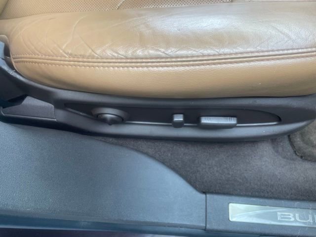 Used 2015 Buick Enclave Leather AWD/4WD image 36