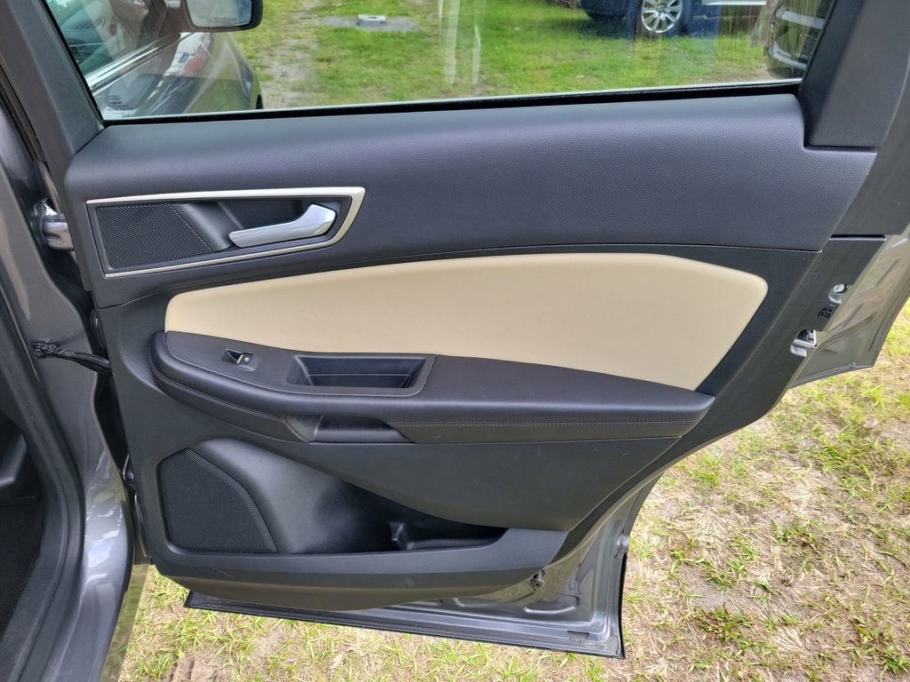Used 2022 Ford Edge SEL AWD/4WD image 34