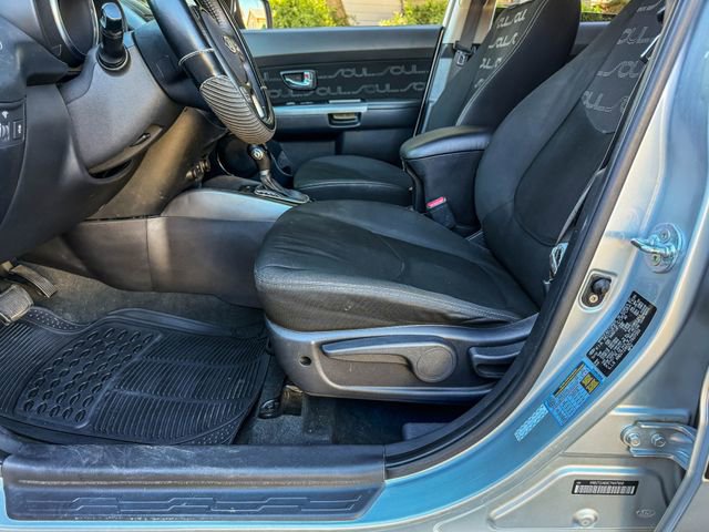 Used 2012 Kia Soul + image 22