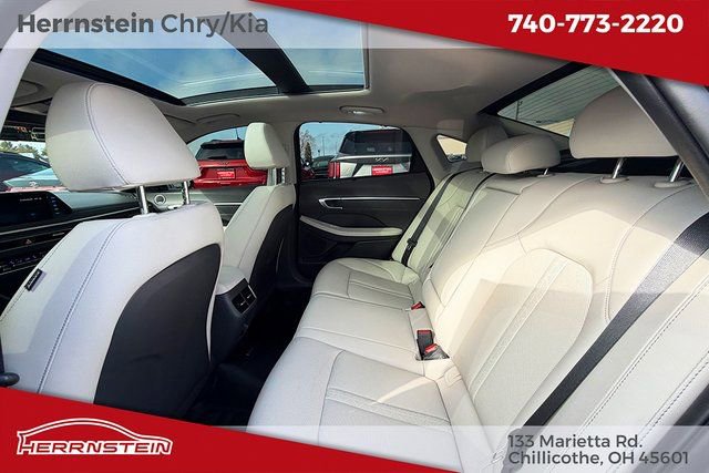 Used 2023 Hyundai Sonata Limited w/ Cargo Package image 22
