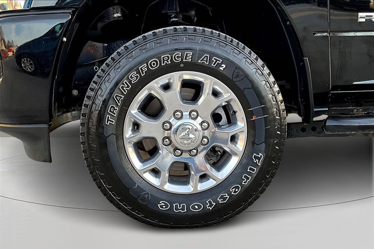 Used 2024 RAM 2500 Laramie w/ Safety Group image 33