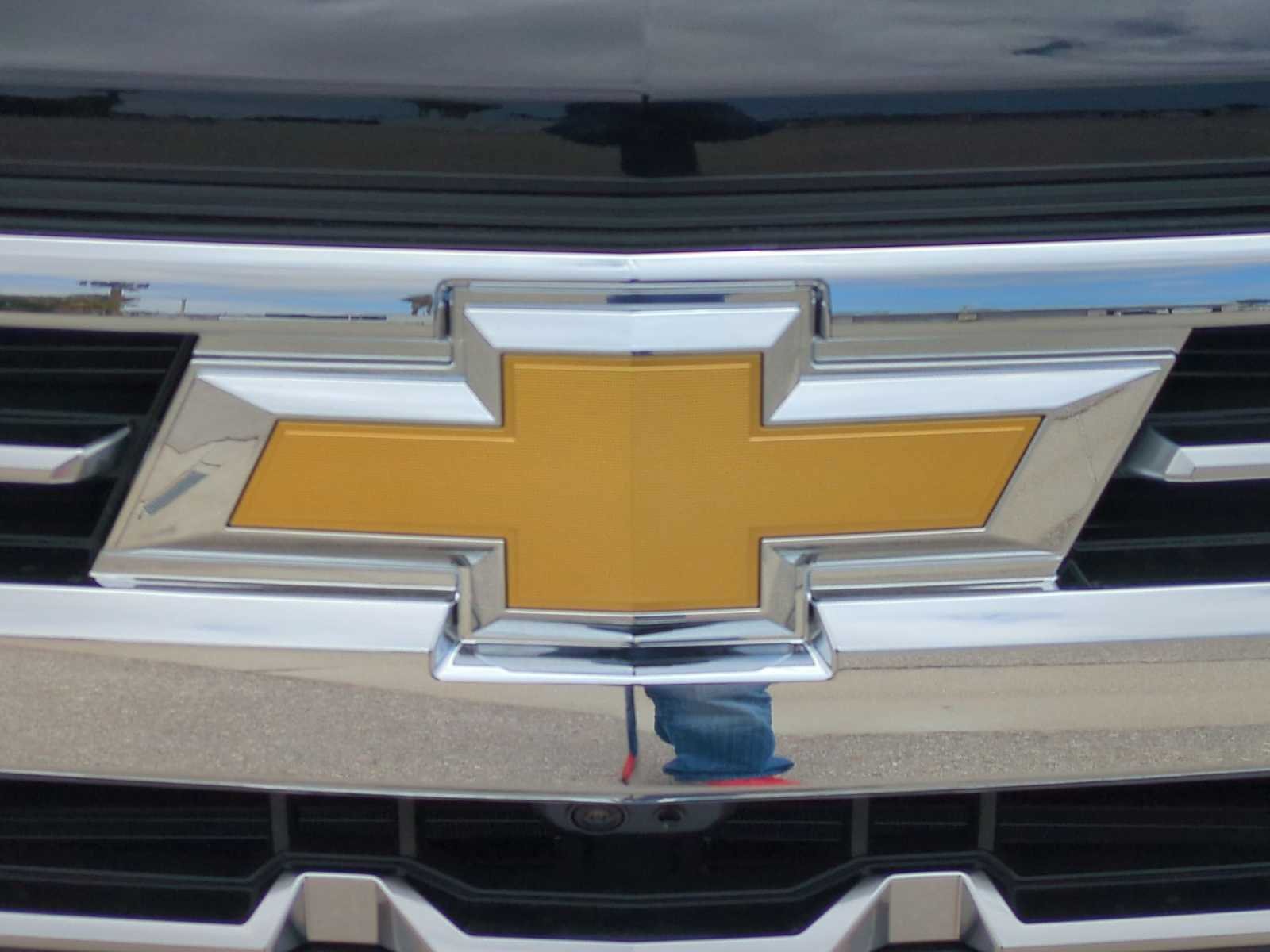 New 2026 Chevrolet Silverado 1500 LTZ w/ Z71 Off-Road Package AWD/4WD image 8