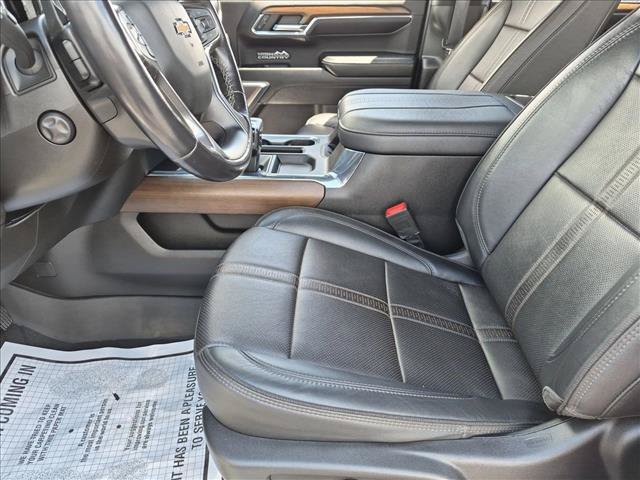 Certified 2024 Chevrolet Silverado 1500 High Country AWD/4WD image 16