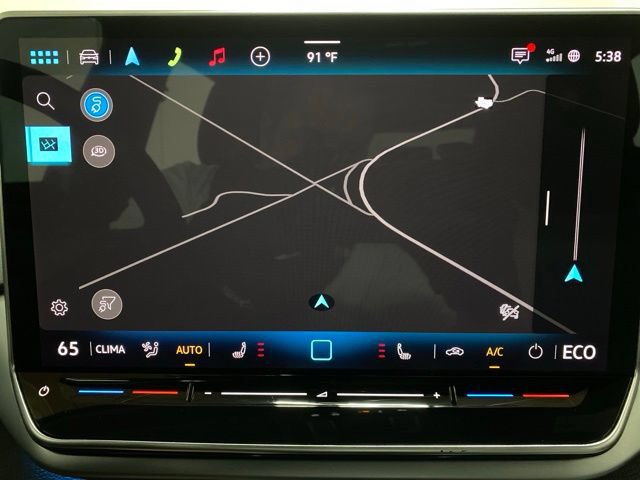 Used 2025 Volkswagen ID.4 Pro RWD image 45