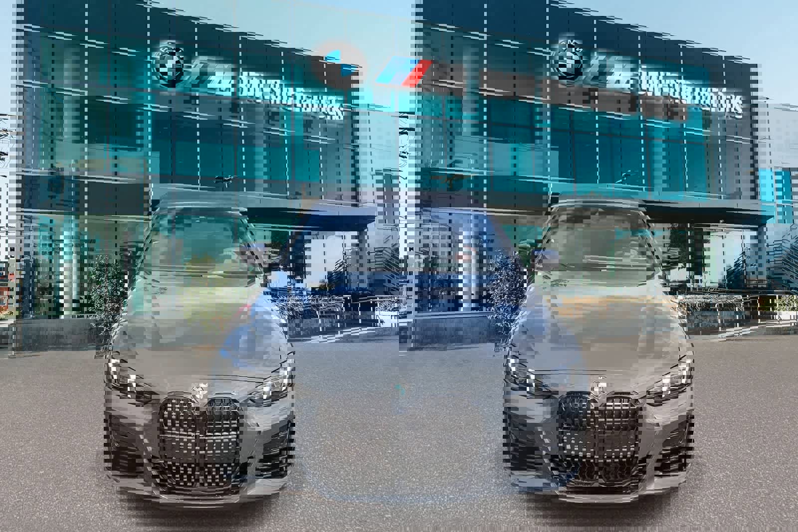 New 2026 BMW 430i Convertible w/ M Sport Package image 2