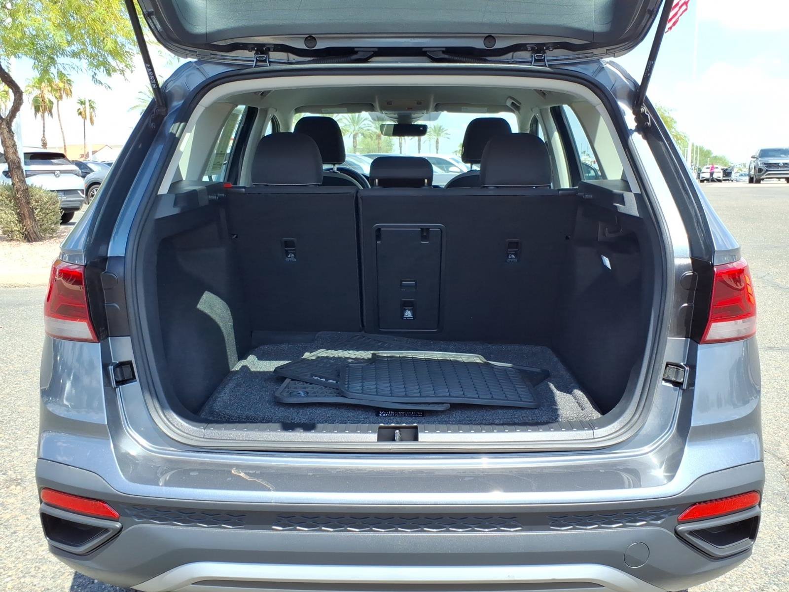 Certified 2024 Volkswagen Taos S AWD/4WD image 17