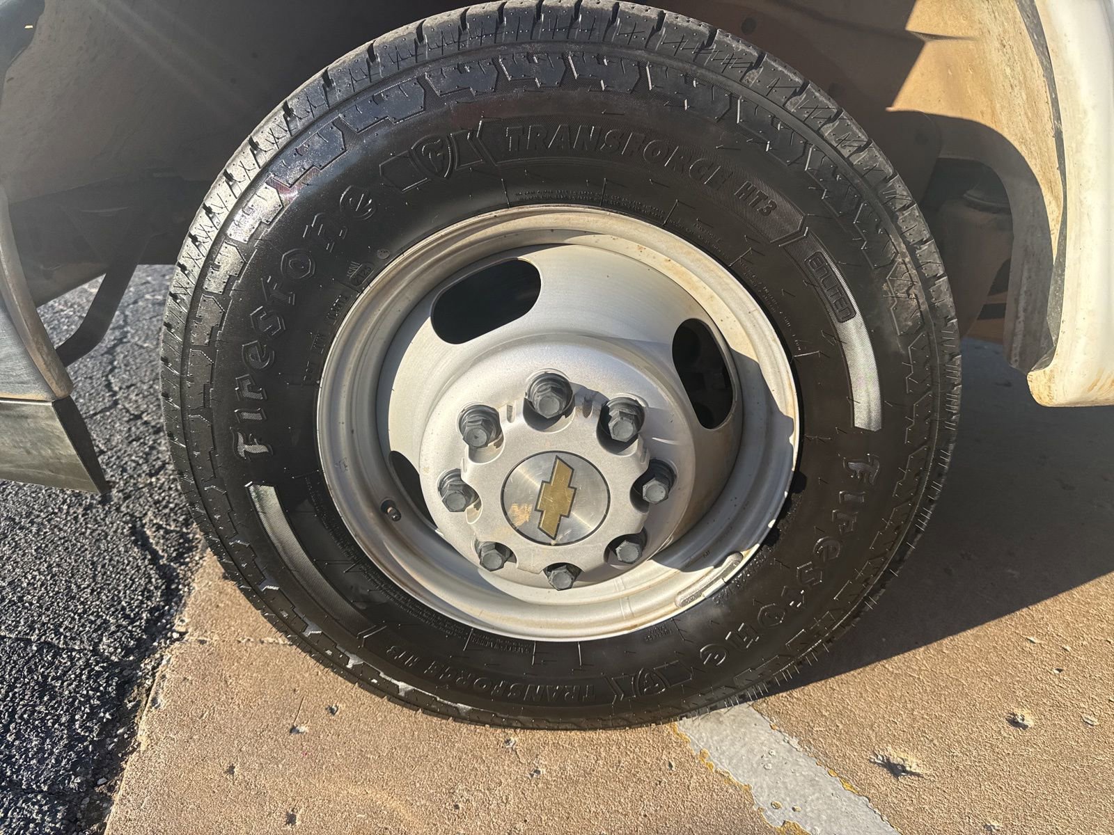 Used 2023 Chevrolet Express 3500 Work Van w/ Power Convenience Package image 9