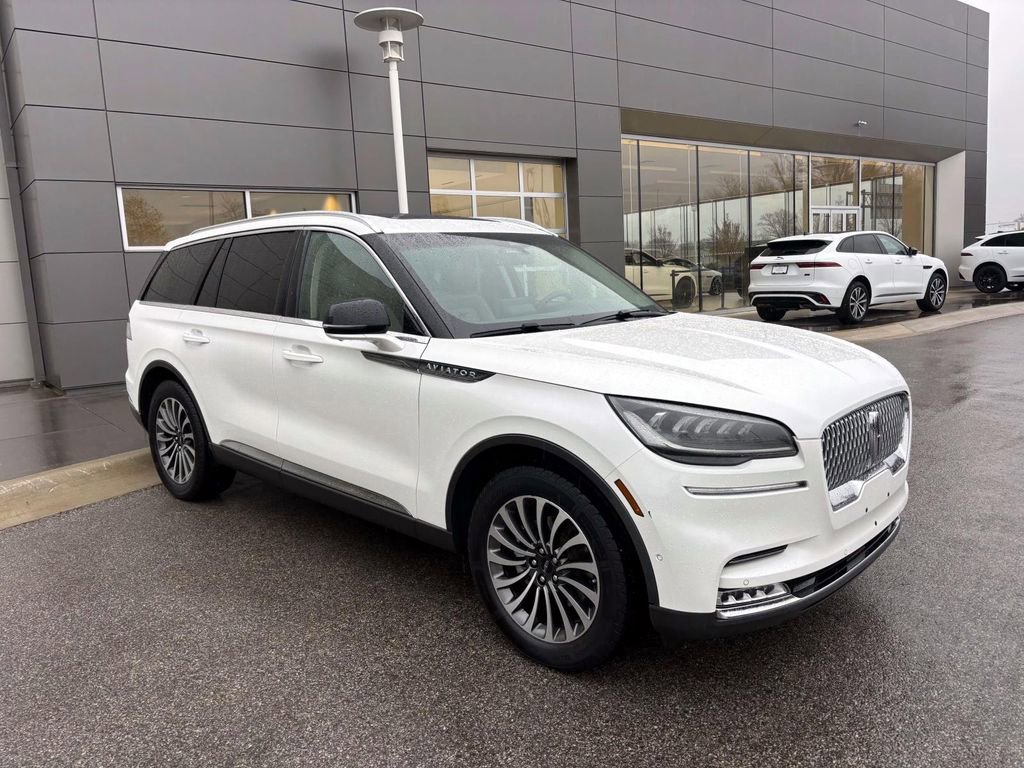 Used 2020 Lincoln Aviator Reserve w/ Equipment Group 201A image 1