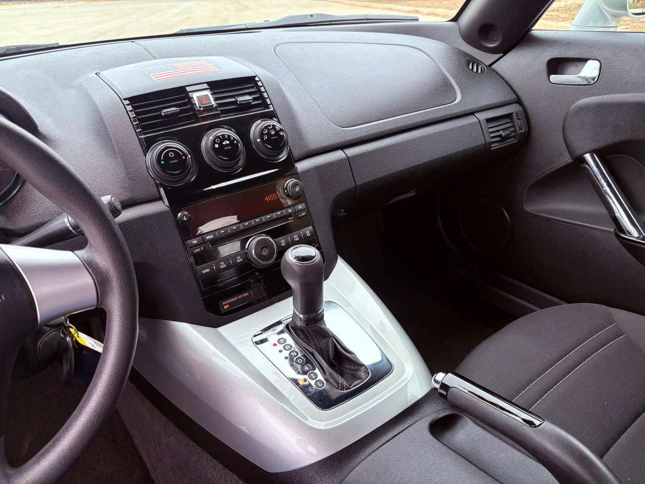 Used 2007 Saturn Sky image 40