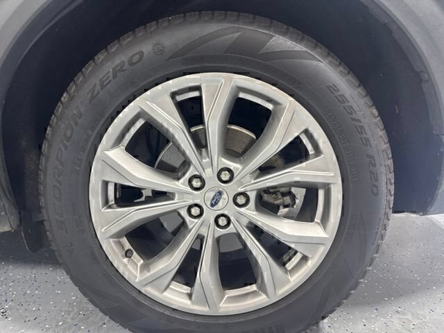 Used 2020 Ford Explorer XLT w/ Equipment Group 202A RWD image 9