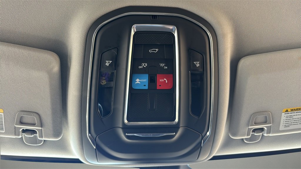 Used 2021 Jeep Grand Cherokee L Laredo w/ Luxury Tech Group I image 19