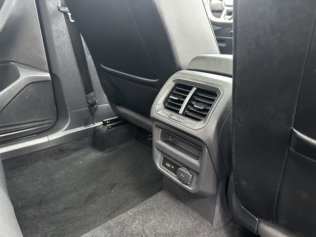 Used 2019 Volkswagen Tiguan SEL R-Line AWD/4WD image 38