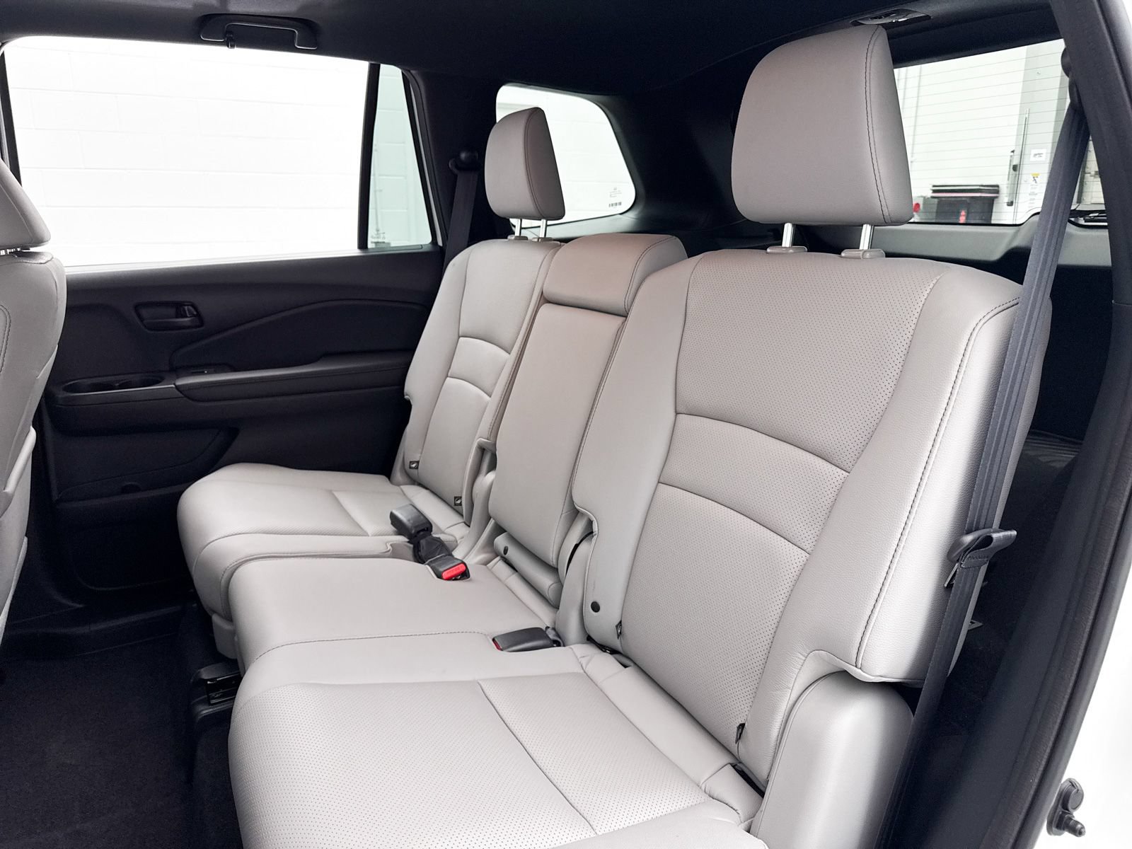 Used 2023 Honda Passport EX-L image 29