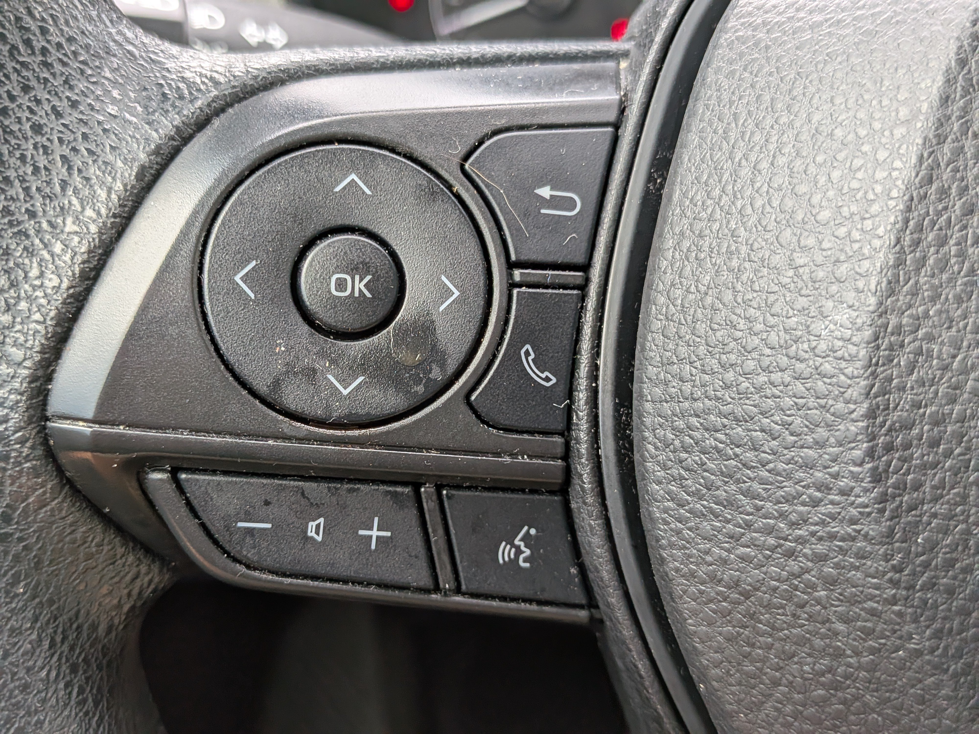Used 2022 Toyota Corolla LE FWD image 20