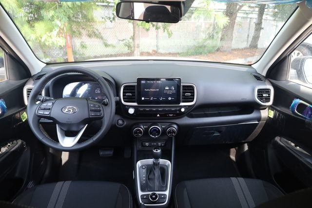New 2026 Hyundai Venue SEL FWD image 12