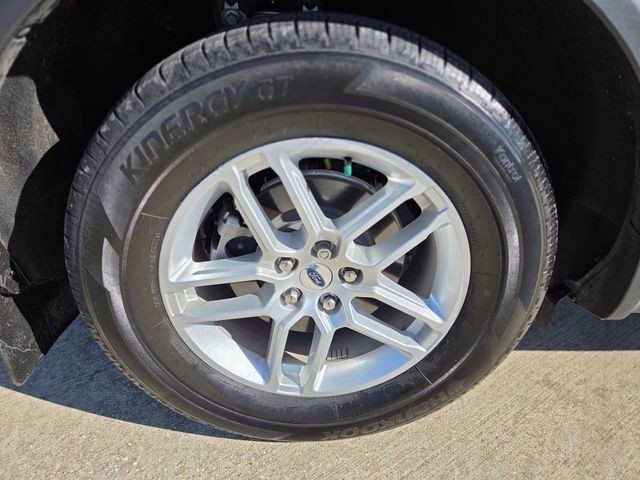 Used 2025 Ford Explorer Active w/ Active Comfort Package image 13