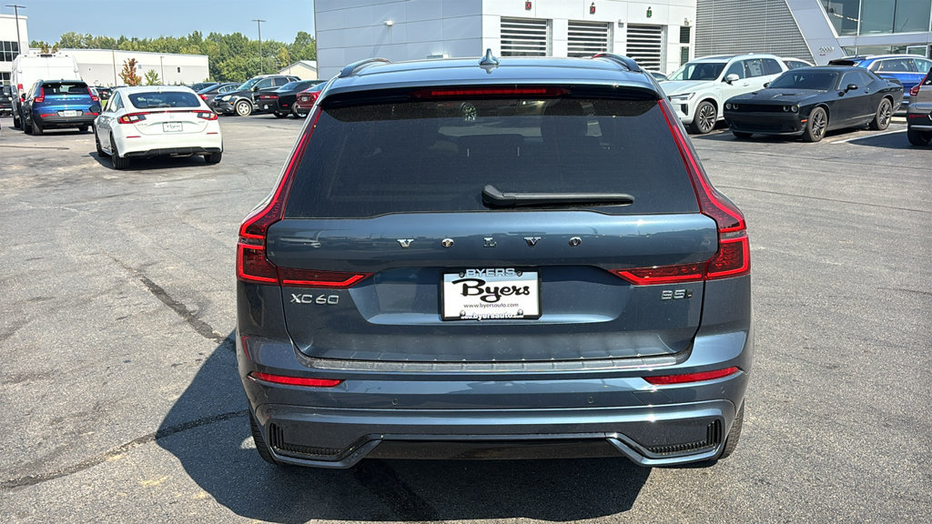 New 2027 Volvo XC60 B5 Core AWD/4WD image 27