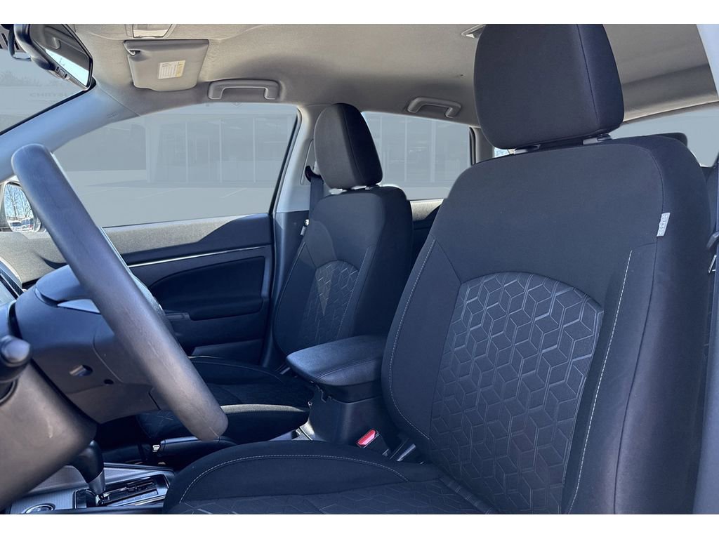 Used 2024 Mitsubishi Outlander Sport ES image 13