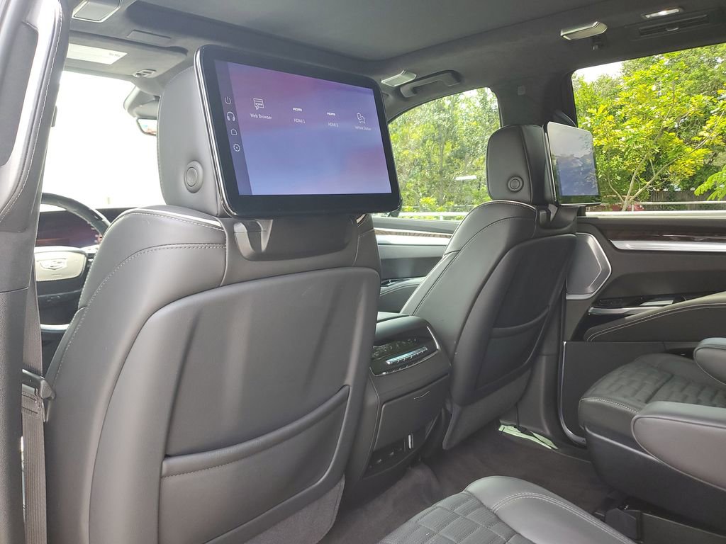 Certified 2025 Cadillac Escalade Sport Platinum AWD/4WD image 15