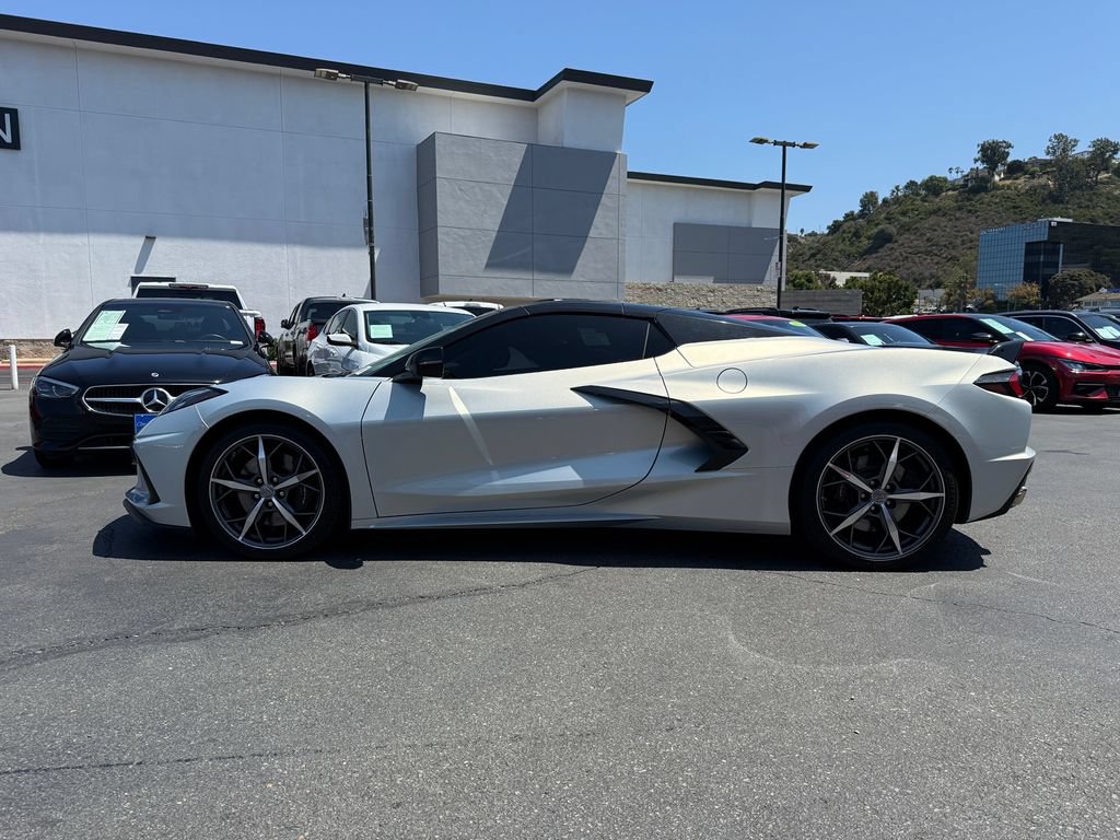Used 2023 Chevrolet Corvette Stingray Convertible w/ Z51 Performance Package RWD image 13